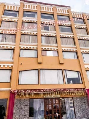 Call Girls Near Royal Park Resorts